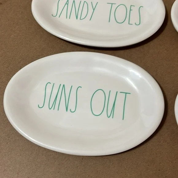 Plate Set - Picture 5 of 8